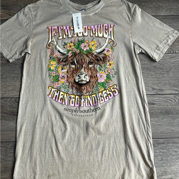 NWT Simply Southern Beige Crewneck T Shirt If I’m Too Much Highland Cow Sz M - Picture 1 of 8